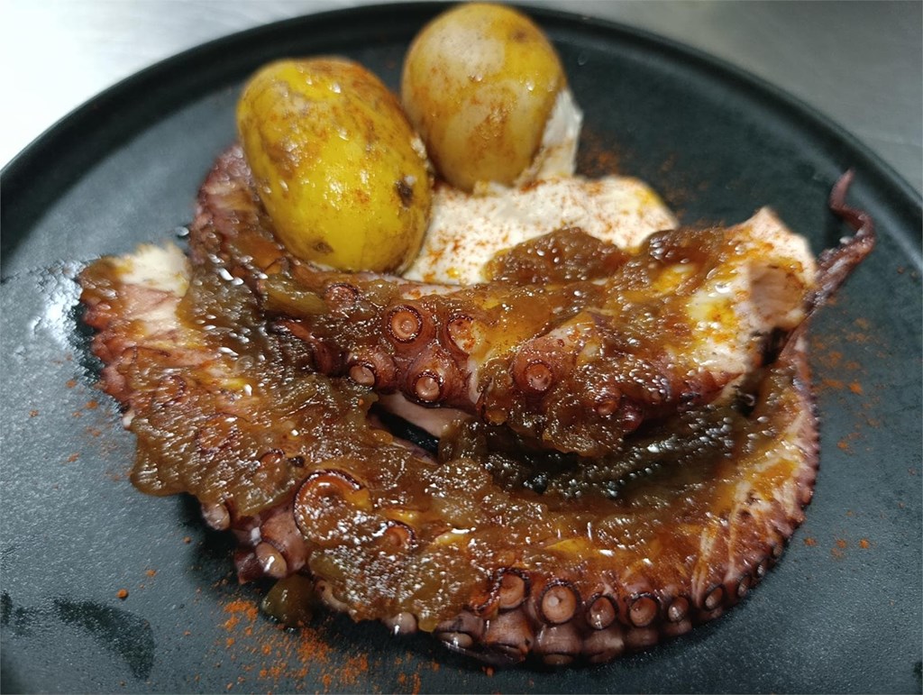 Pulpo a la brasa - Imagen 1